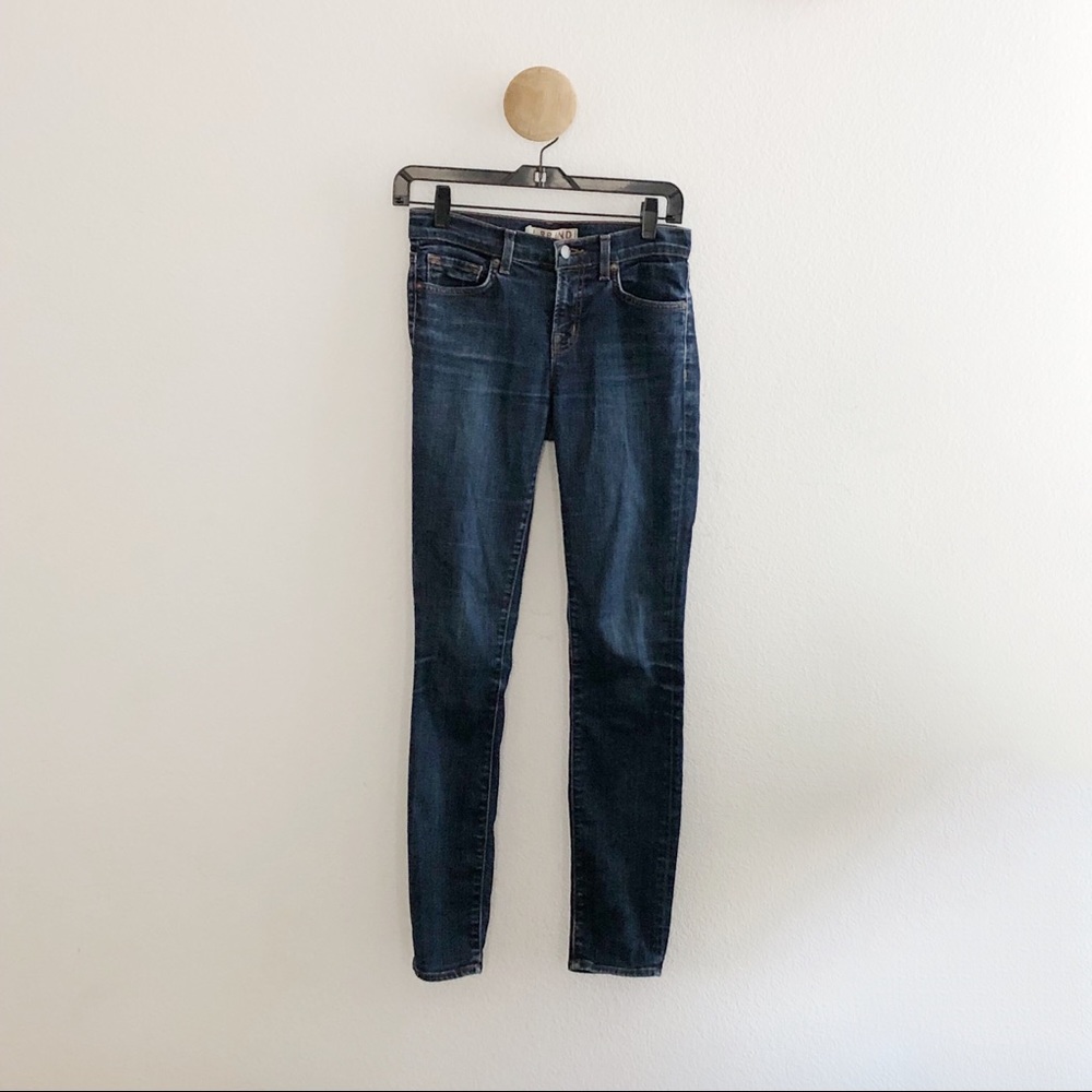 J Brand 811 Mid Rise Skinny Jeans